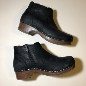 Dansko Black Ankle boots with wooden heel Zip 38